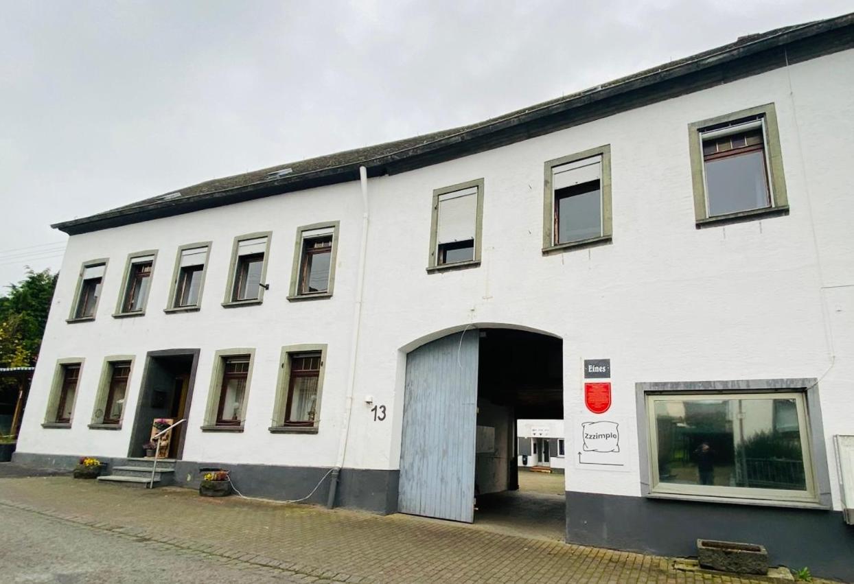 Zzzimple - Staffless & Self Check-In Hotel Pillig Buitenkant foto